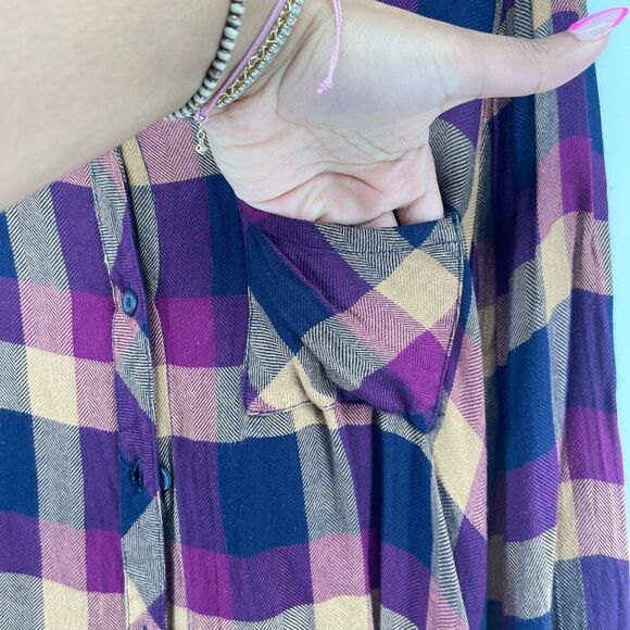 BeachLunchLounge Women’s Jewel Tone Purple Plaid Button Front Top Large - Picture 5 of 14